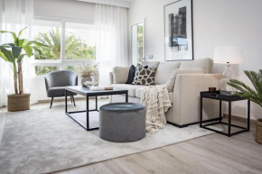 PR- Stunning flat front line beach Puerto Banus